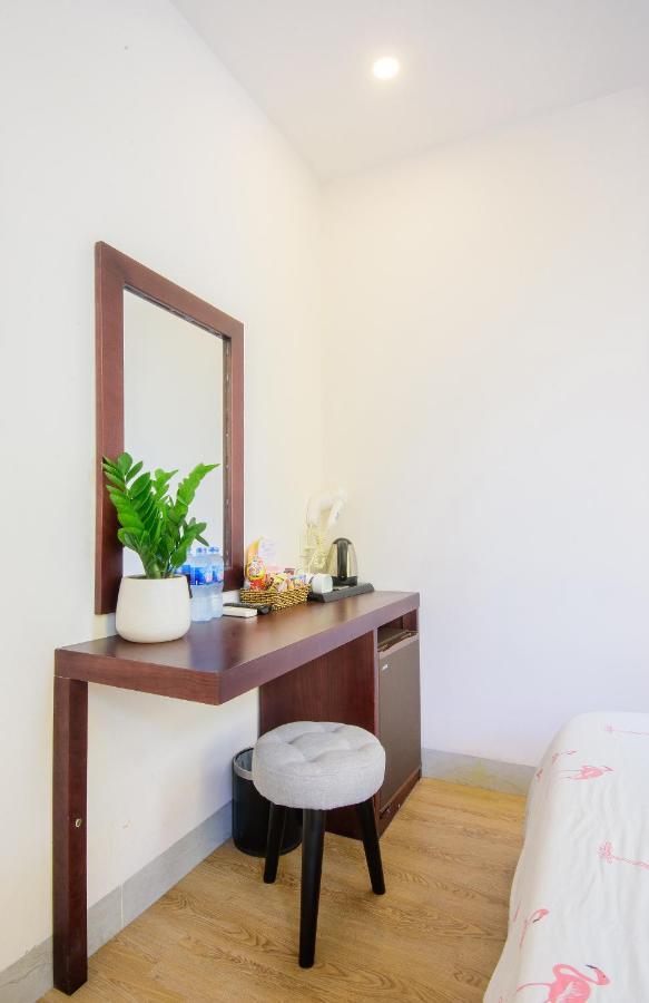 Azure Hotel Da Nang - Beach Zewnętrze zdjęcie